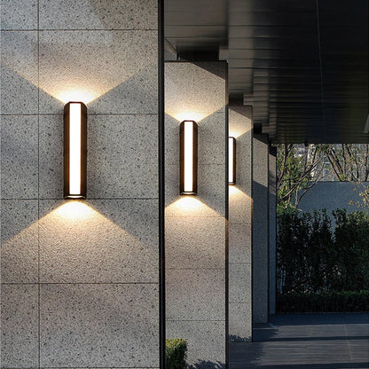 Lumos LED Outdoor Wall Lamp